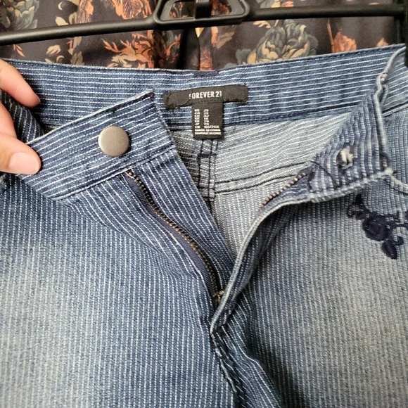 Forever 21 Jean Shorts, Blue with Floral Embroidery, Size US 29 - Picture 3 of 6